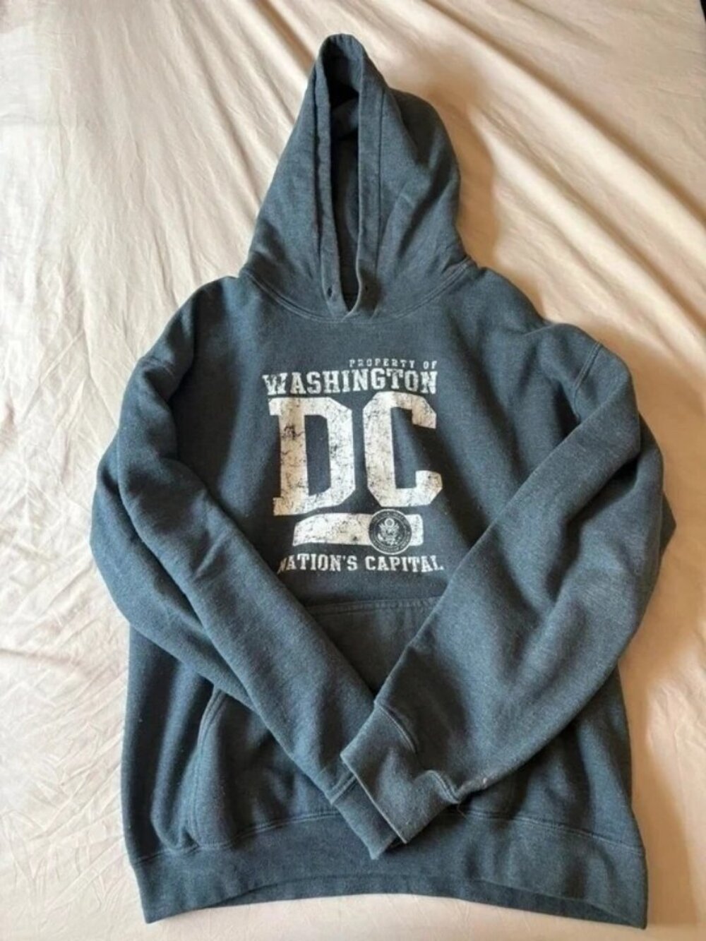 Gildan Gray Hoodie, Size M